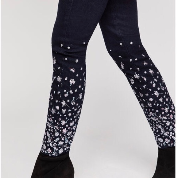 BCBGeneration Skinny Jean in Dark Denim - Picture 4 of 5